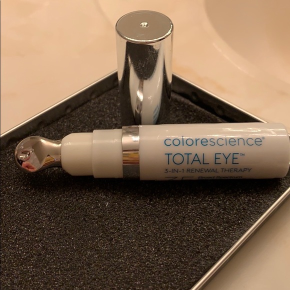 Colorescience Total Eye - Picture 2 of 3